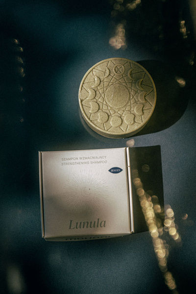 Szampon wzmacniający w kostce Lunula