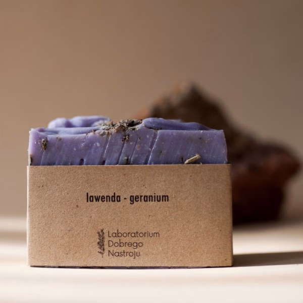 Mydło rzemieślnicze Laboratorium Dobrego Nastroju lawenda-geranium z olejem kokosowym 100g (3)
