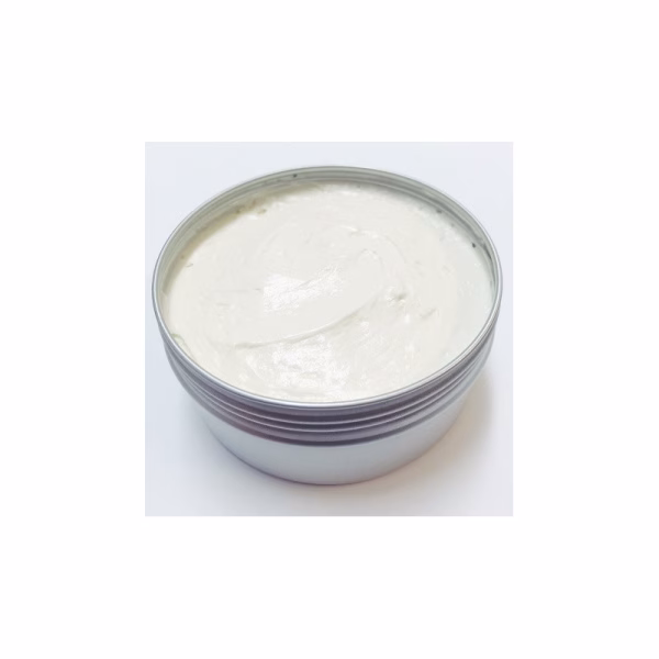 Puszysty mus do ciała Cztery Szpaki cynamon i wanilia masło Shea 150ml (2)