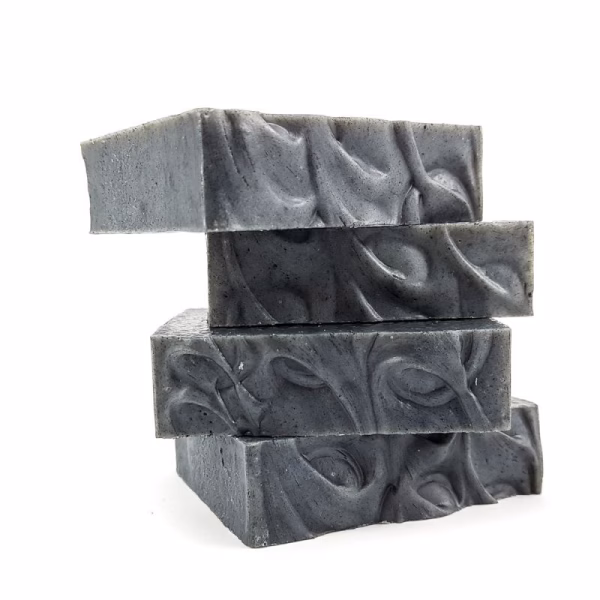 Mydło naturalne węglowe z miodem, masłem shea, eukaliptusem i lawendą, 100 g, Miodowa Mydlarnia