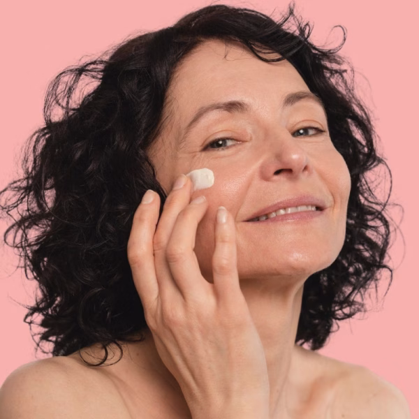 Naturalny krem przeciwzmarszczkowy na dzień z nutripeptydami, 50+, SMART P, 50ml, Hagi